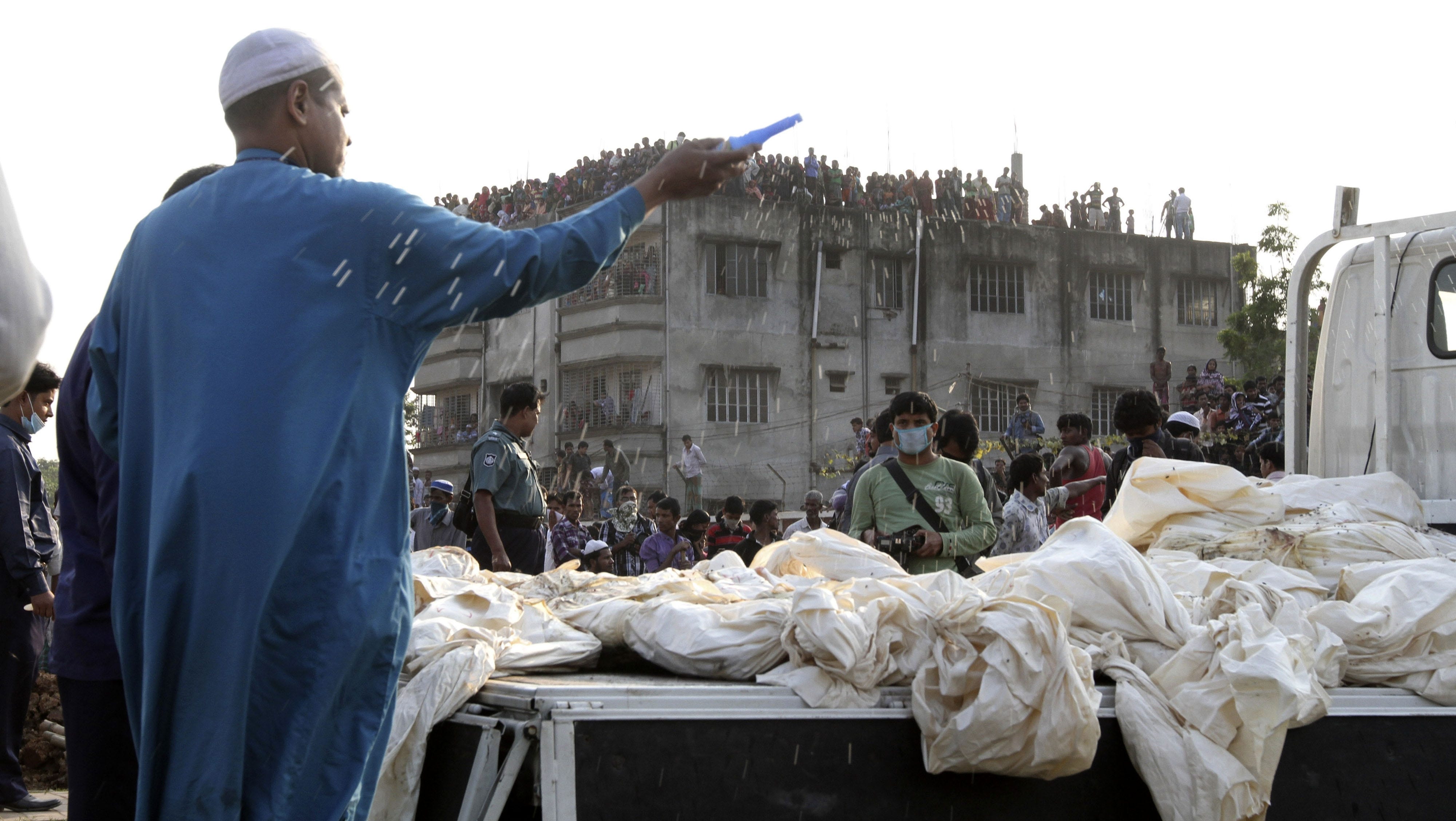 Wal-Mart, Disney, Sears used Bangladesh factory in fire