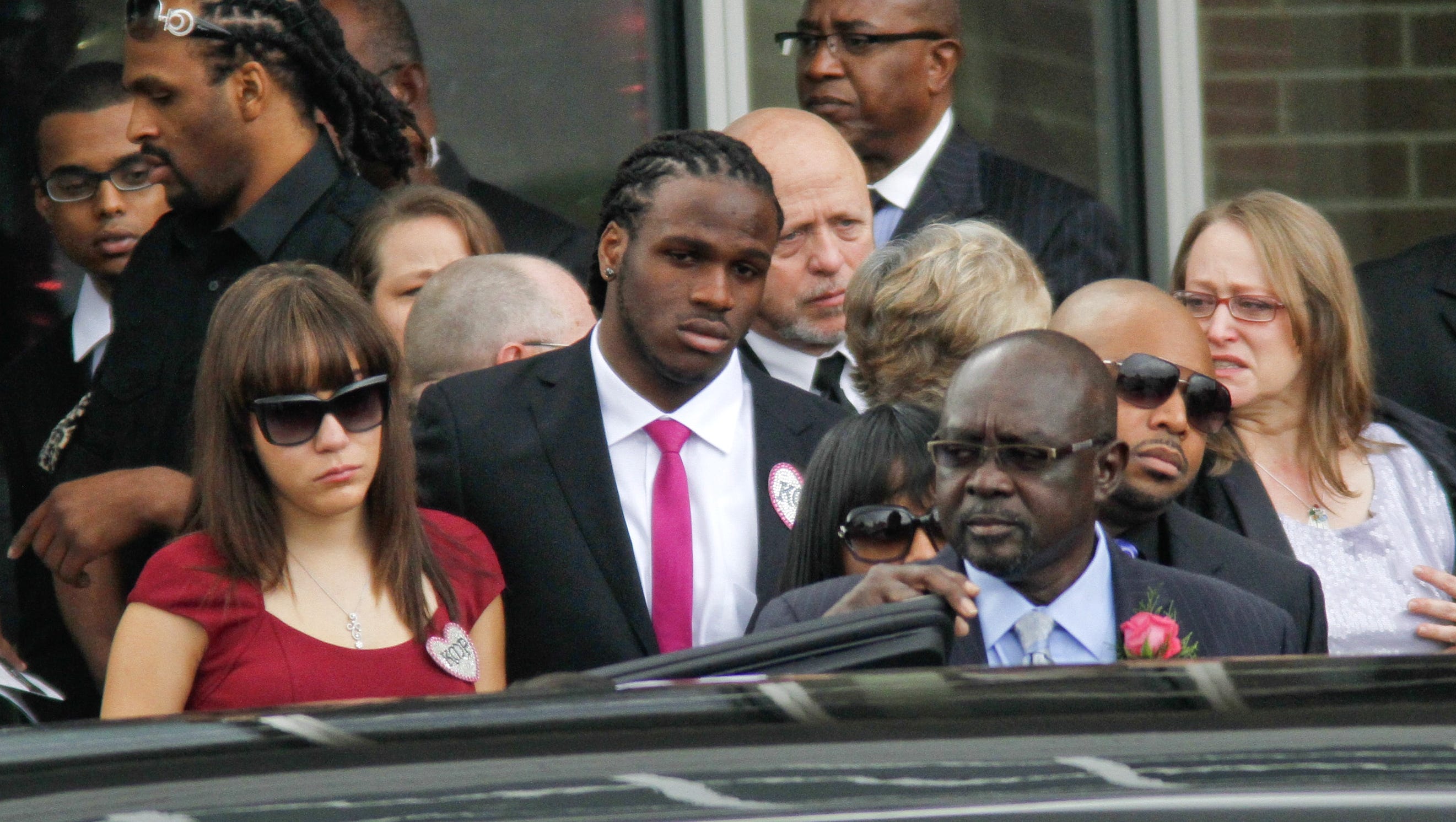 Chiefs Players Attend Kasandra Perkins Memorial Service