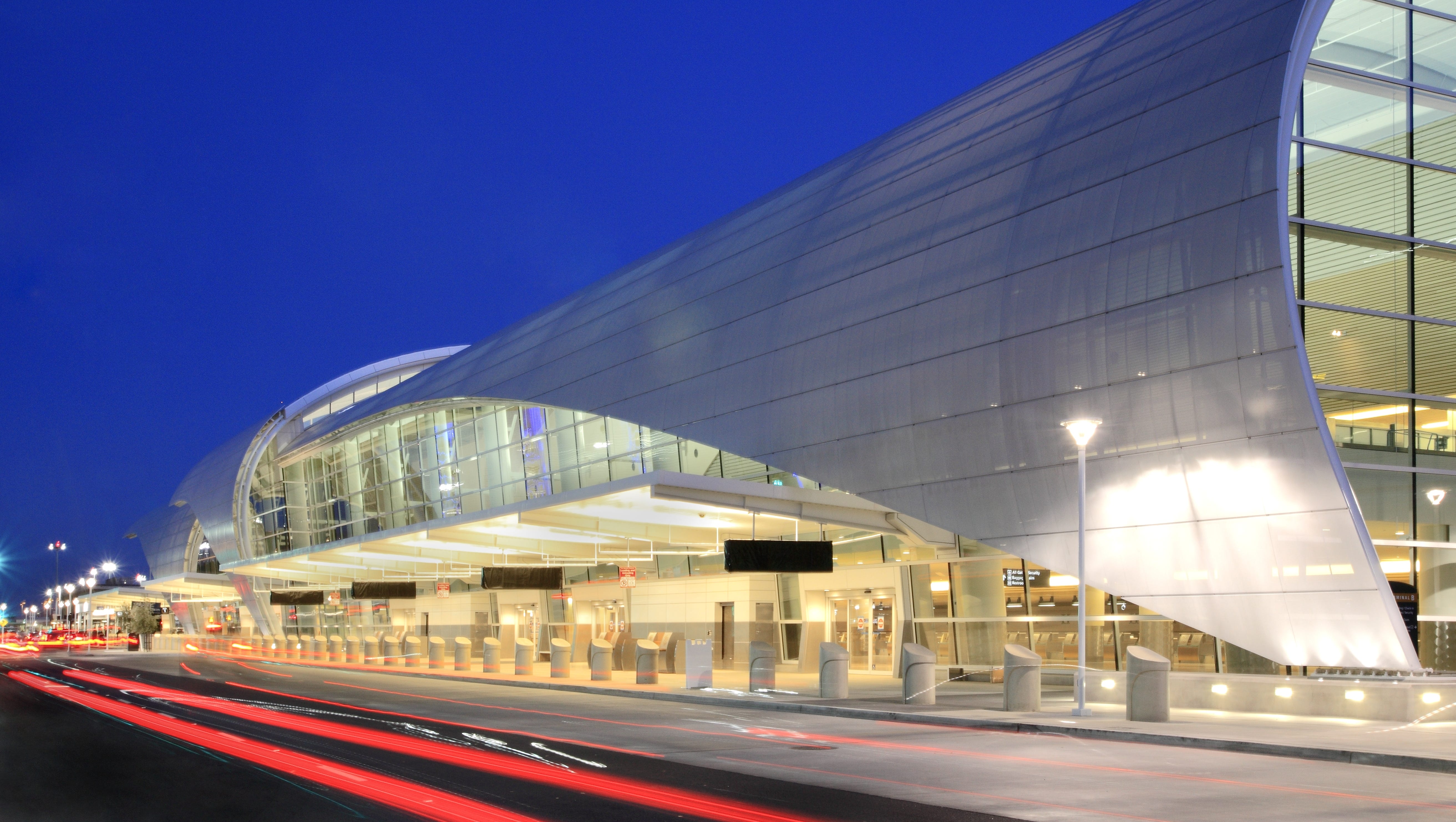 San Jose International Airport Guide