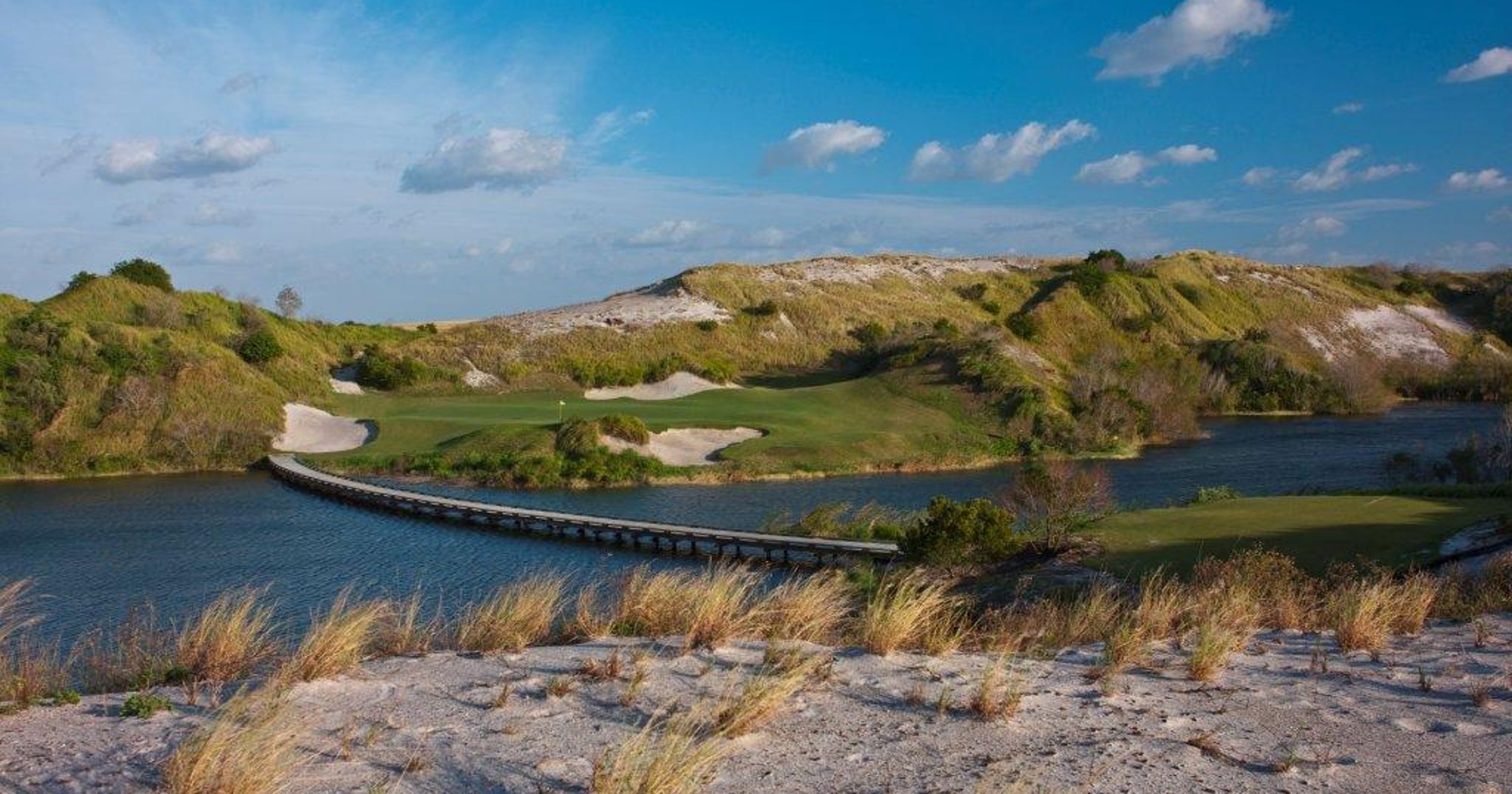 Central Florida's Streamsong Resort rings true