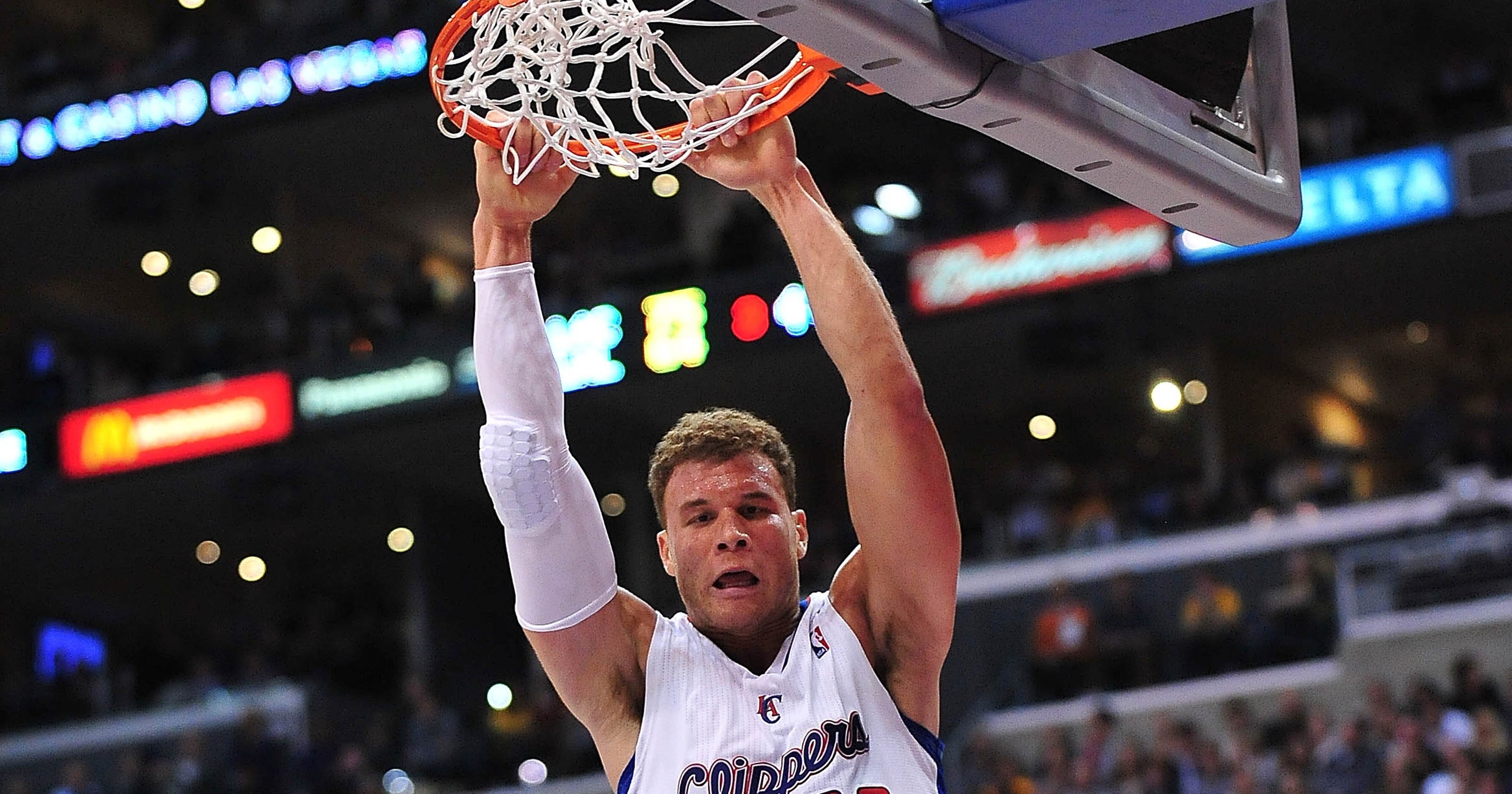 Clippers defeat Lakers for last laugh in battle of L.A.3200 x 1680