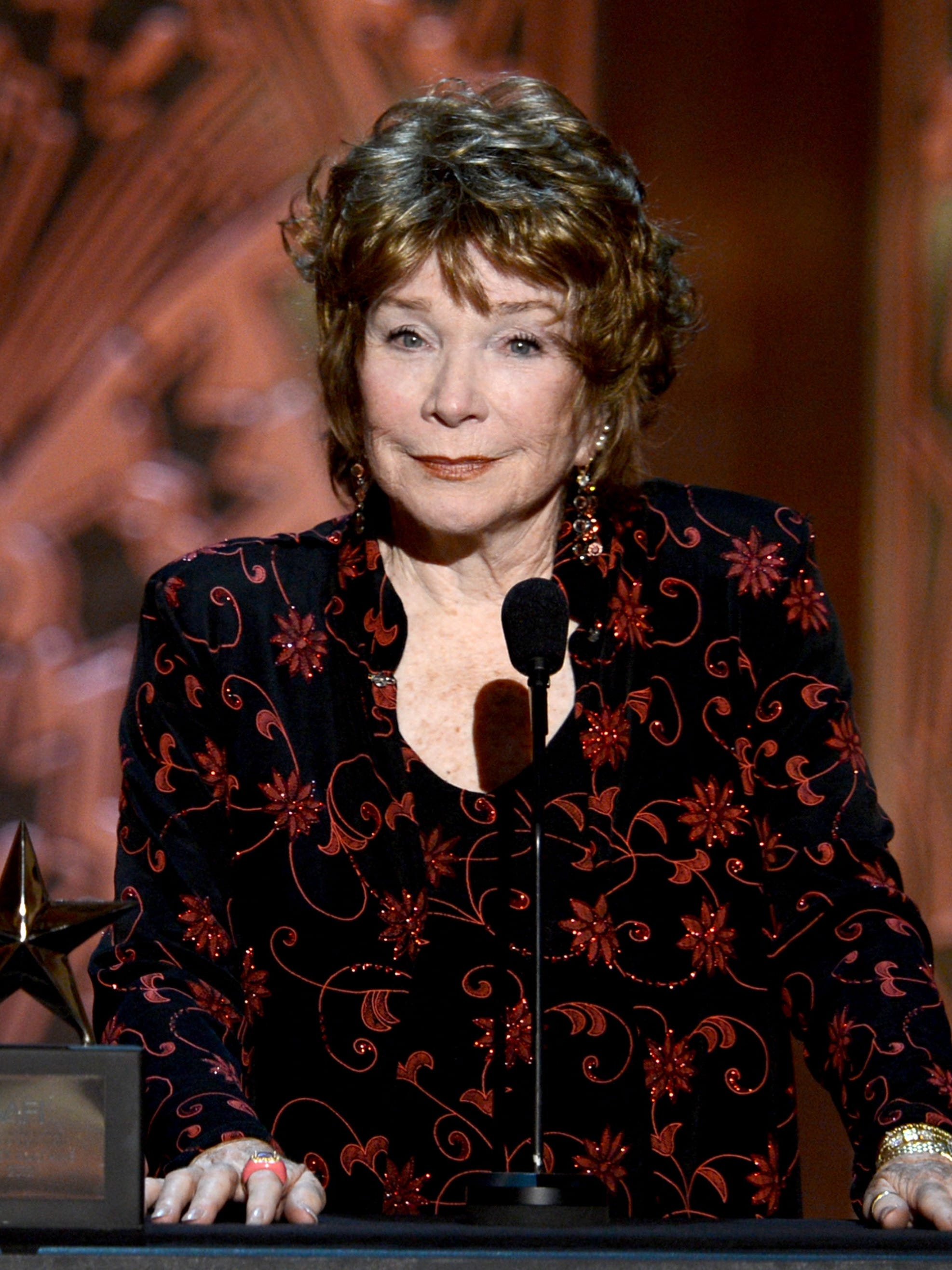 Maclaine Shocked By Daughter S Dishonest Memoir Shirley is the daughter of kathlyn corinne (maclean) and ira owens beaty. maclaine shocked by daughter s