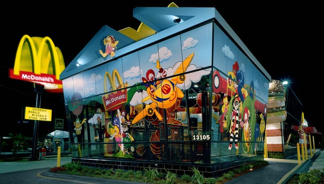 Driving down Montfort Drive in Dallas, you'll see something you'd probably only see in Texas: the World's Biggest Happy Meal. In the state where bigger is better, this massive meal of a building includes a playroom in the Happy Meal box, as well as huge hamburgers, towering french fries, and massive cups of Coke. The inside of the restaurant sports Austrian crystal chandeliers, Ralph Lauren wallpaper, granite floors, and mahogany booths. Fancy digs for burgers and fries!