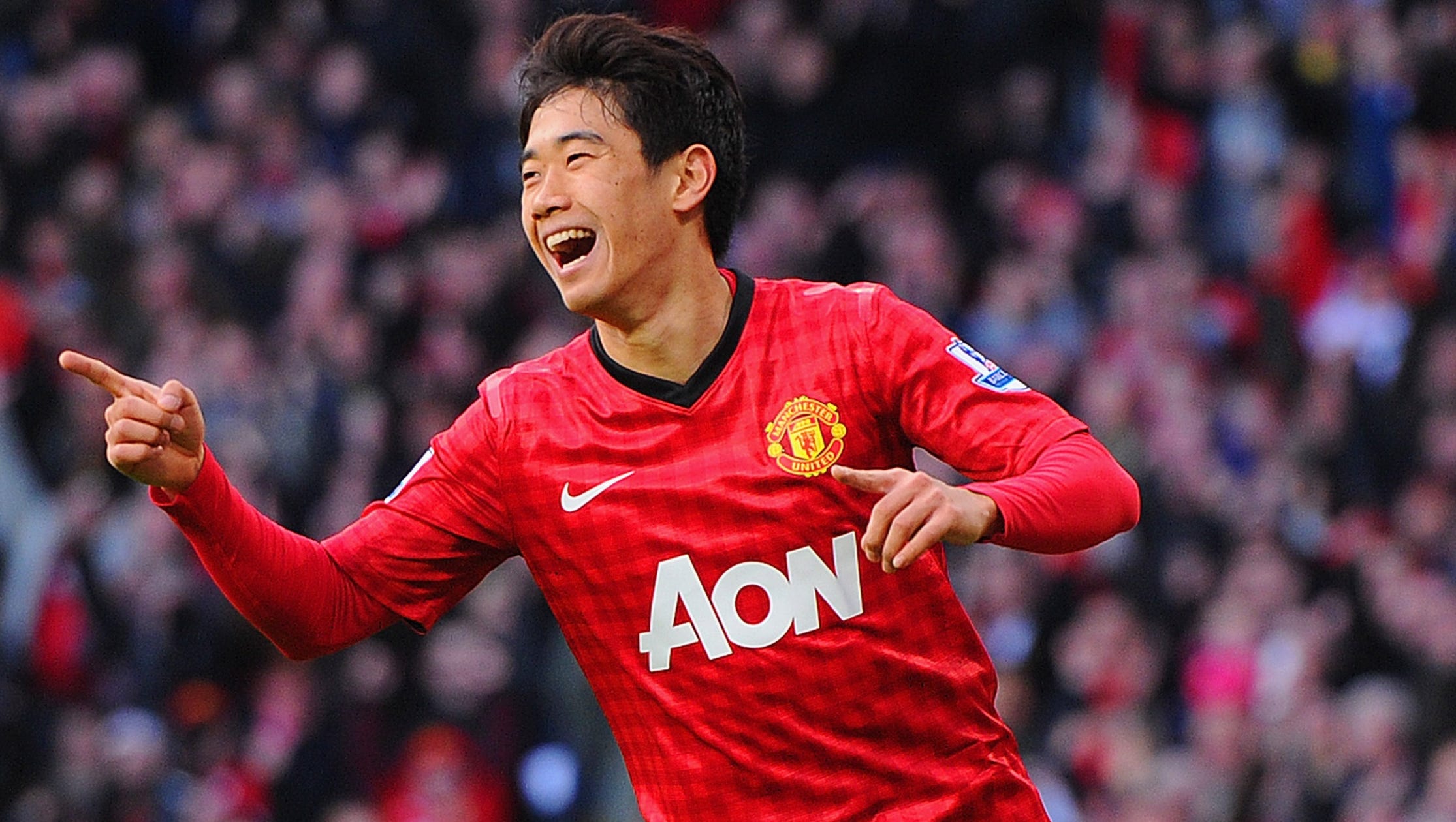 Kagawa Hat Trick Keeps United On Course For Title