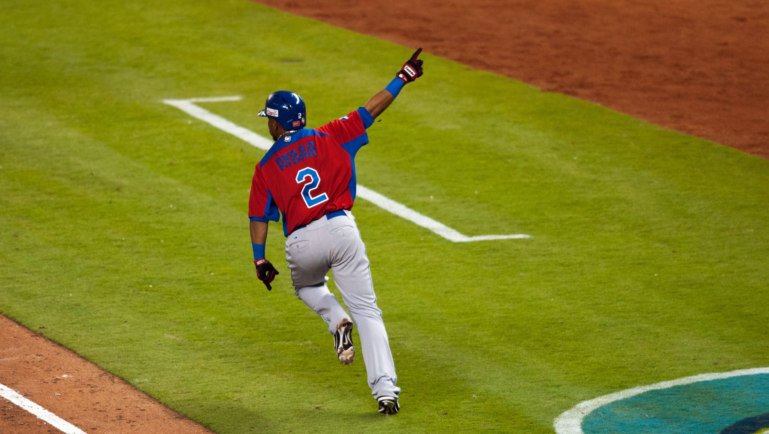Dominican advances to WBC semis with 31 win over USA