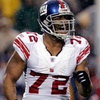 Osi Umenyiora Agrees To Deal With Falcons