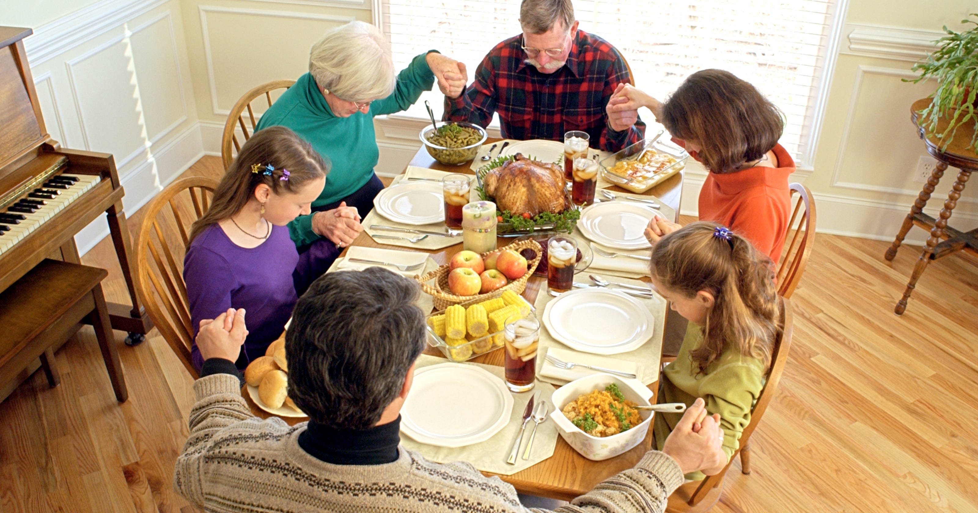 Each family dinner adds up to benefits for adolescents