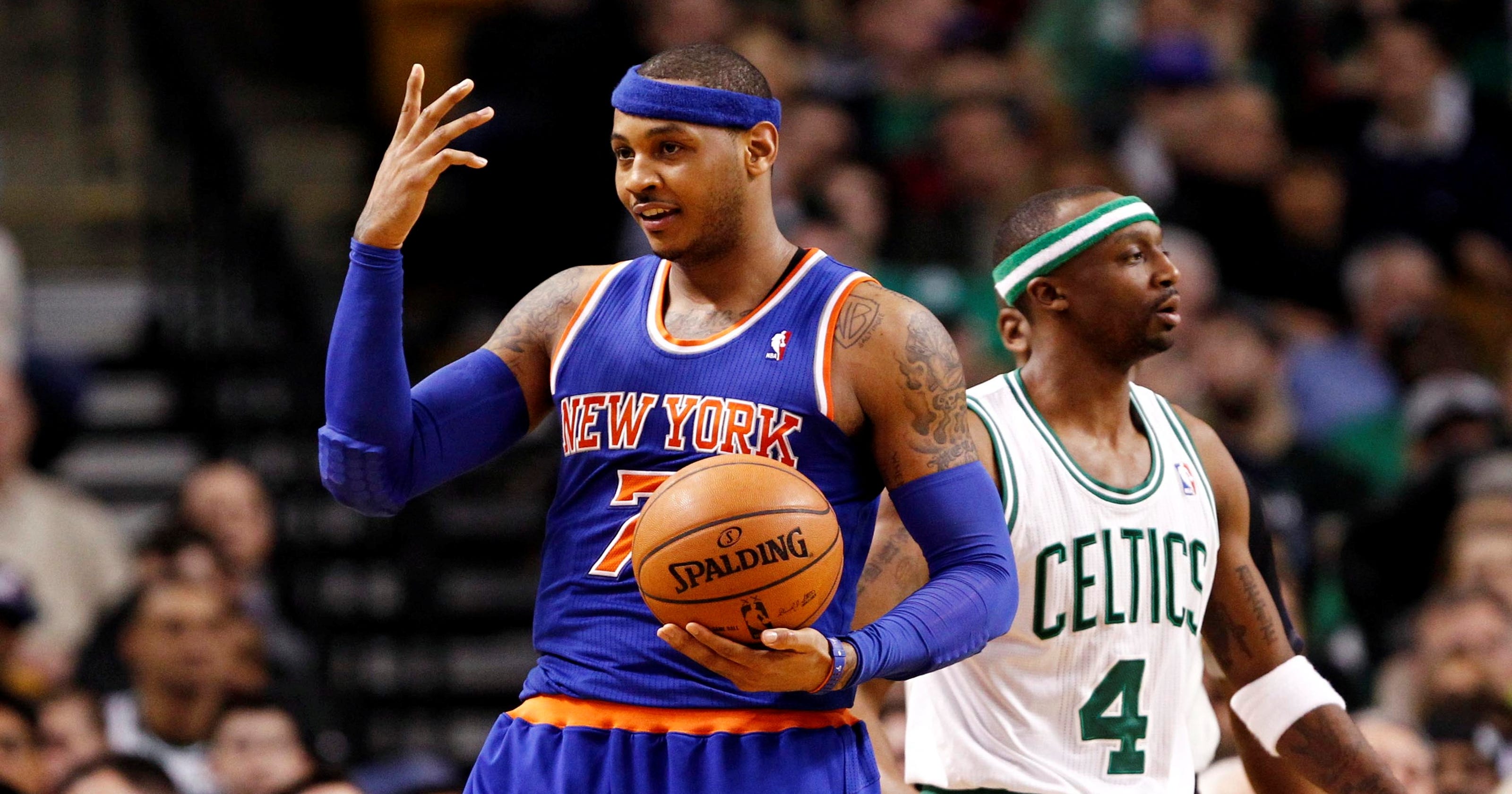 J.R. Smith, Carmelo Anthony lead Knicks over Celtics