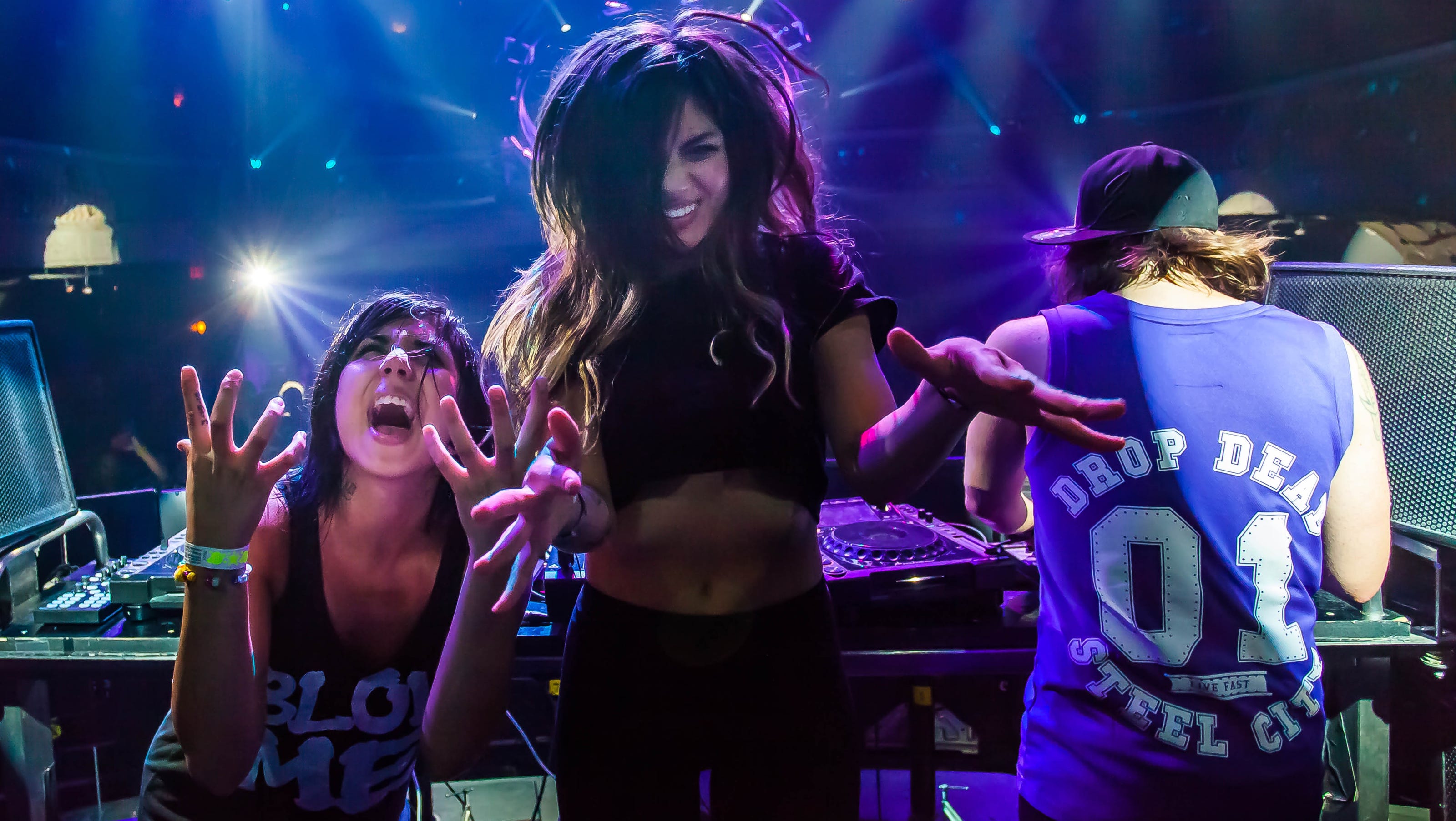 On The Verge Krewella Comes Alive