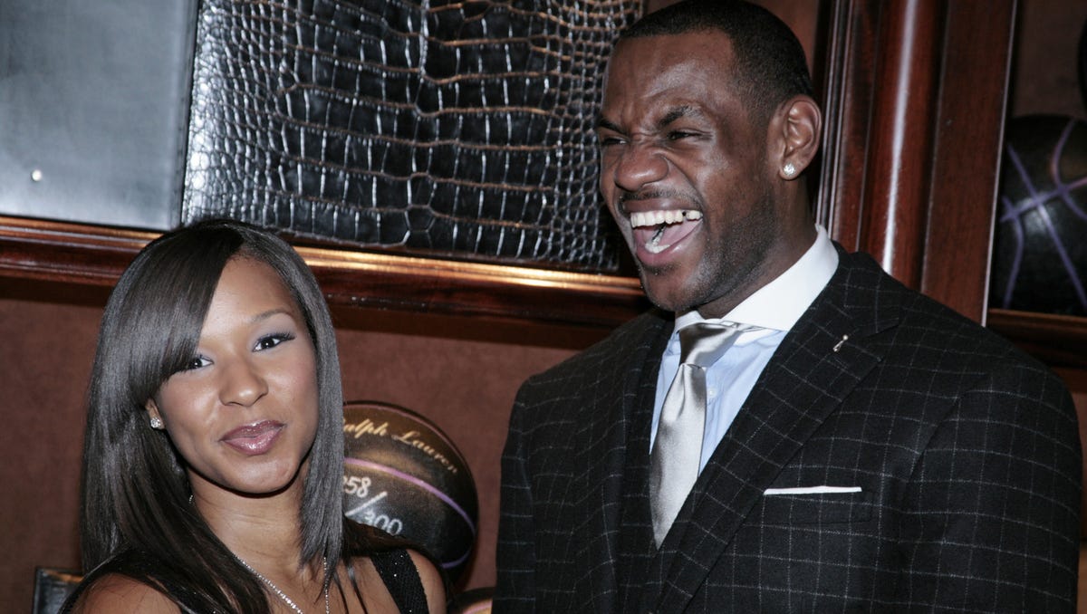 Lebron James Fiancee Savannah Brinson