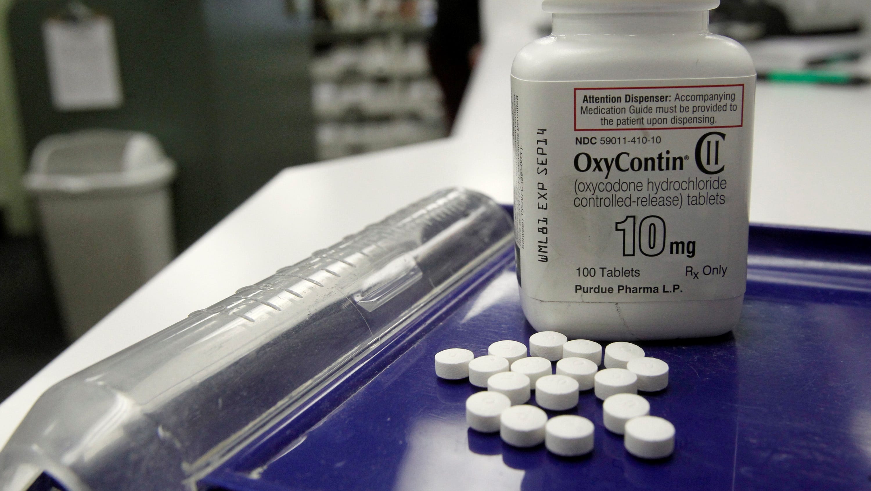 Oxycontin A Gateway To Heroin For Upper-Income Addicts