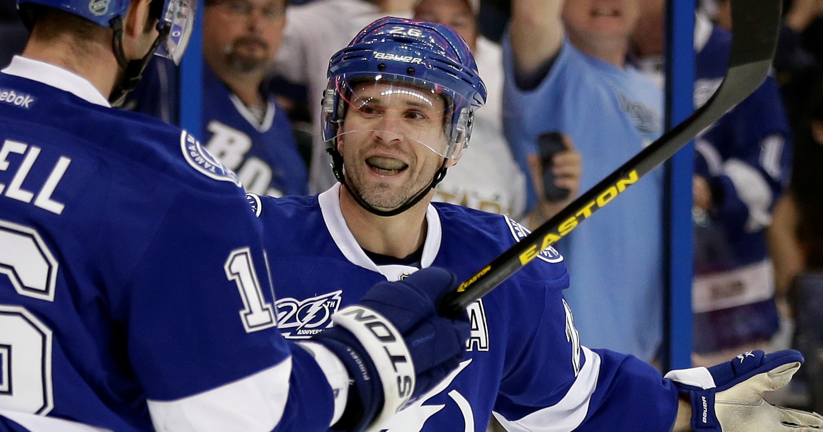 Martin St. Louis becomes oldest player to win NHL scoring title