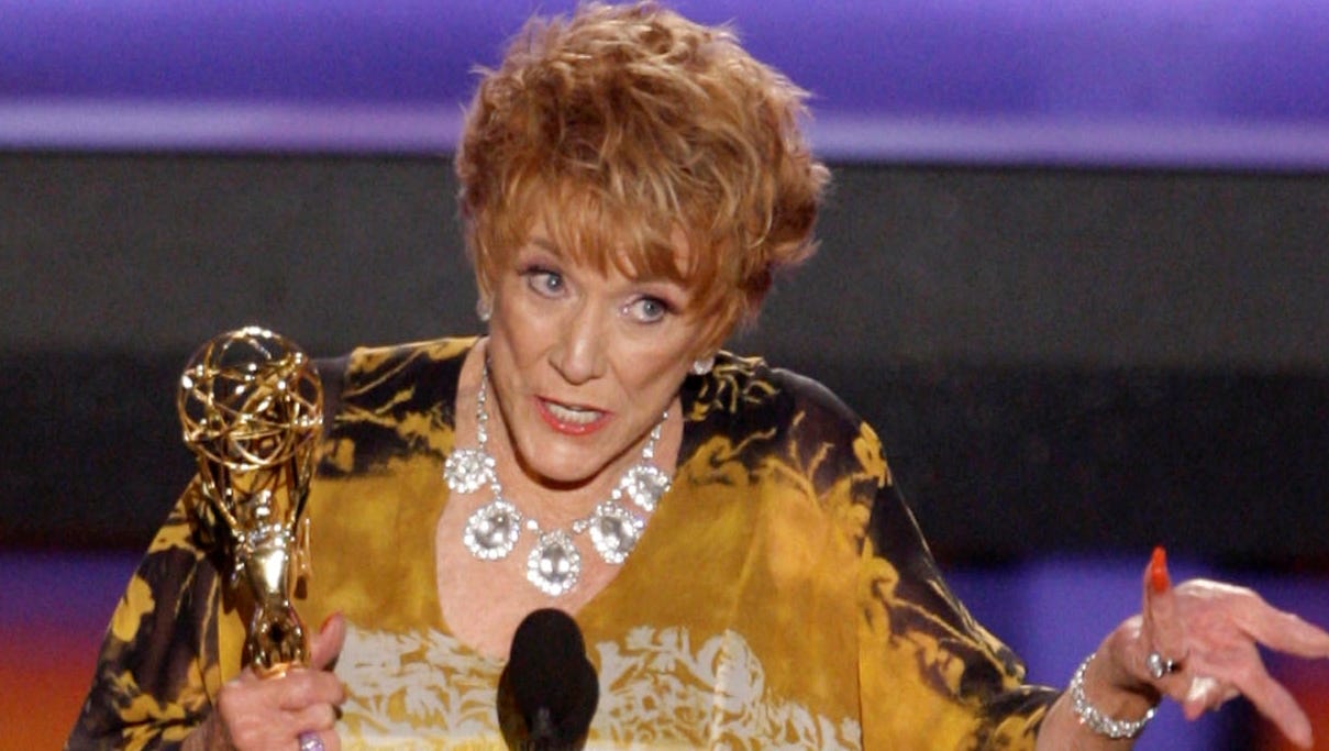 'Young and Restless' star Jeanne Cooper leaves hospital