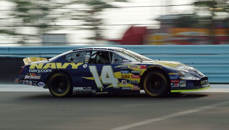 10 Best Places To Watch A Nascar Race