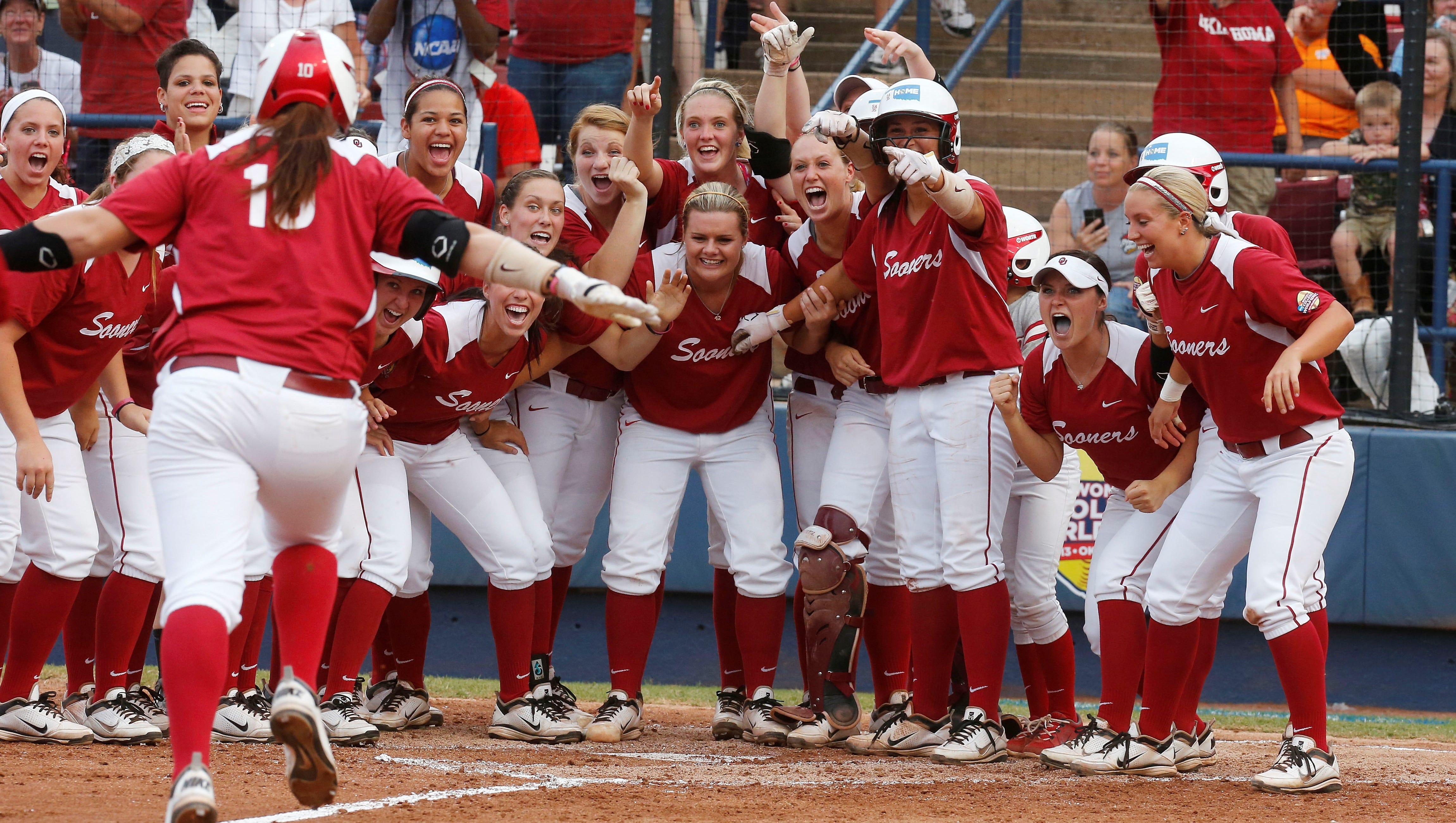 Oklahoma Sooners top Tennessee for NCAA