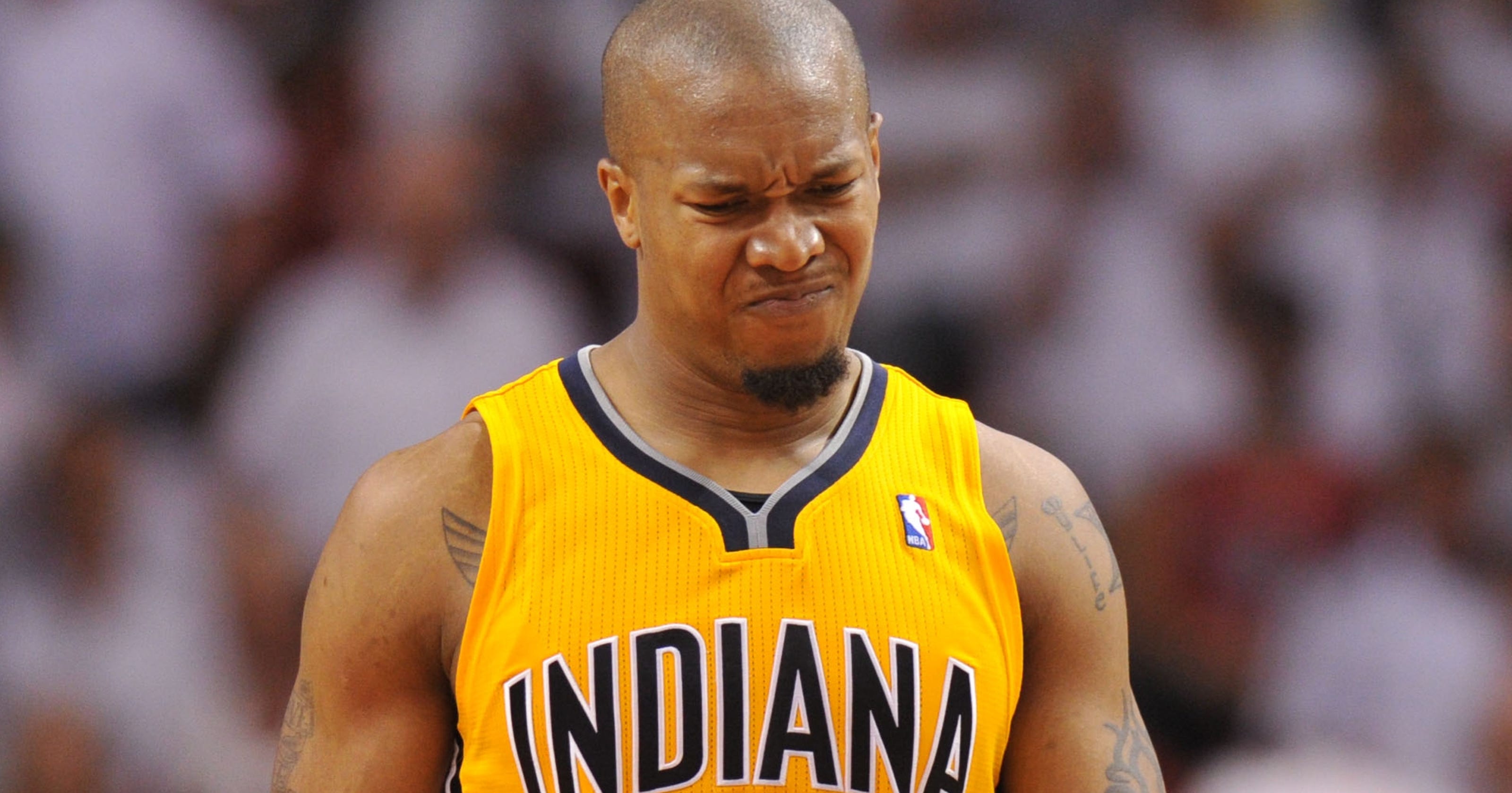 David West will stay with Indiana Pacers