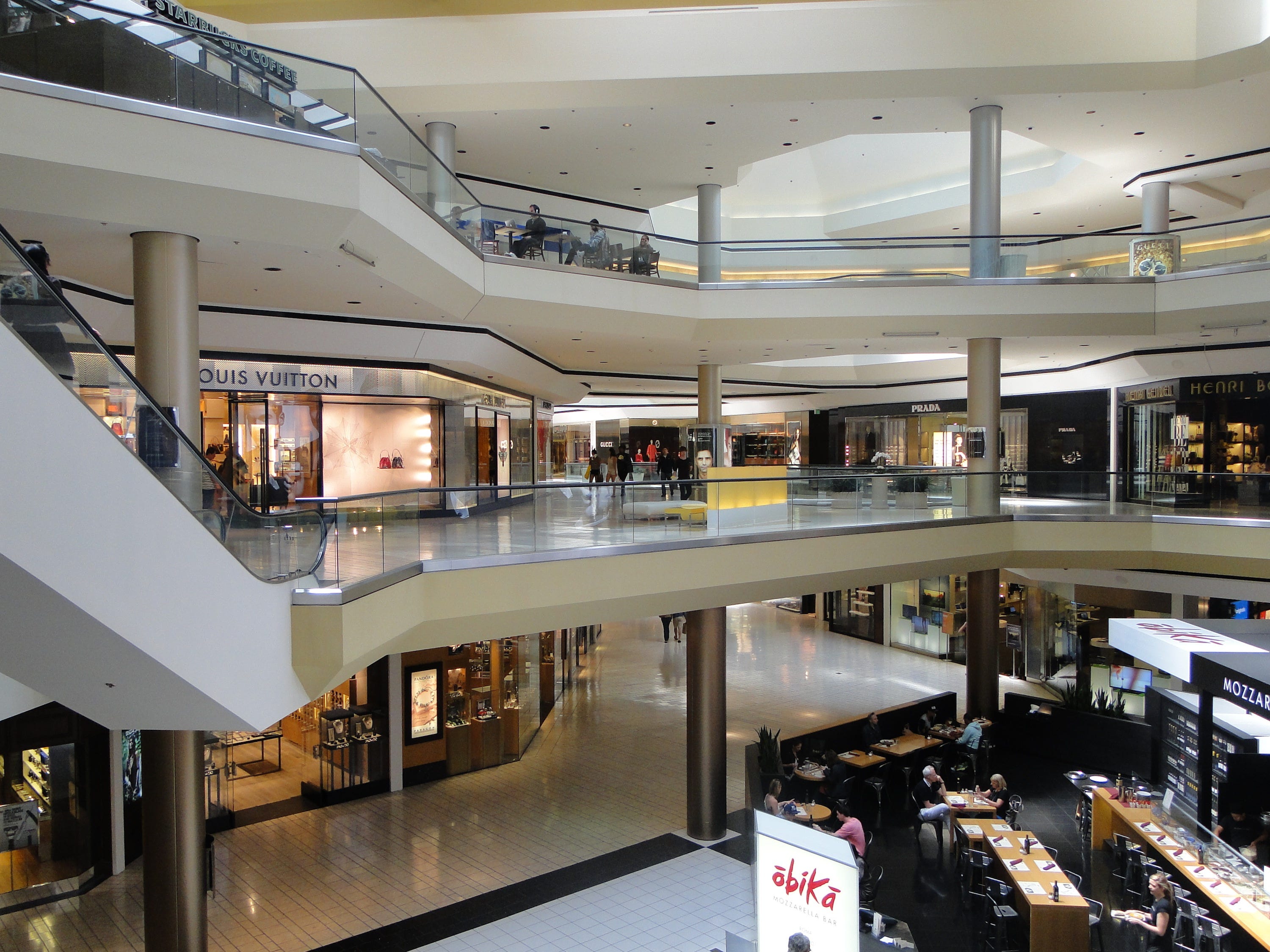 prada beverly center