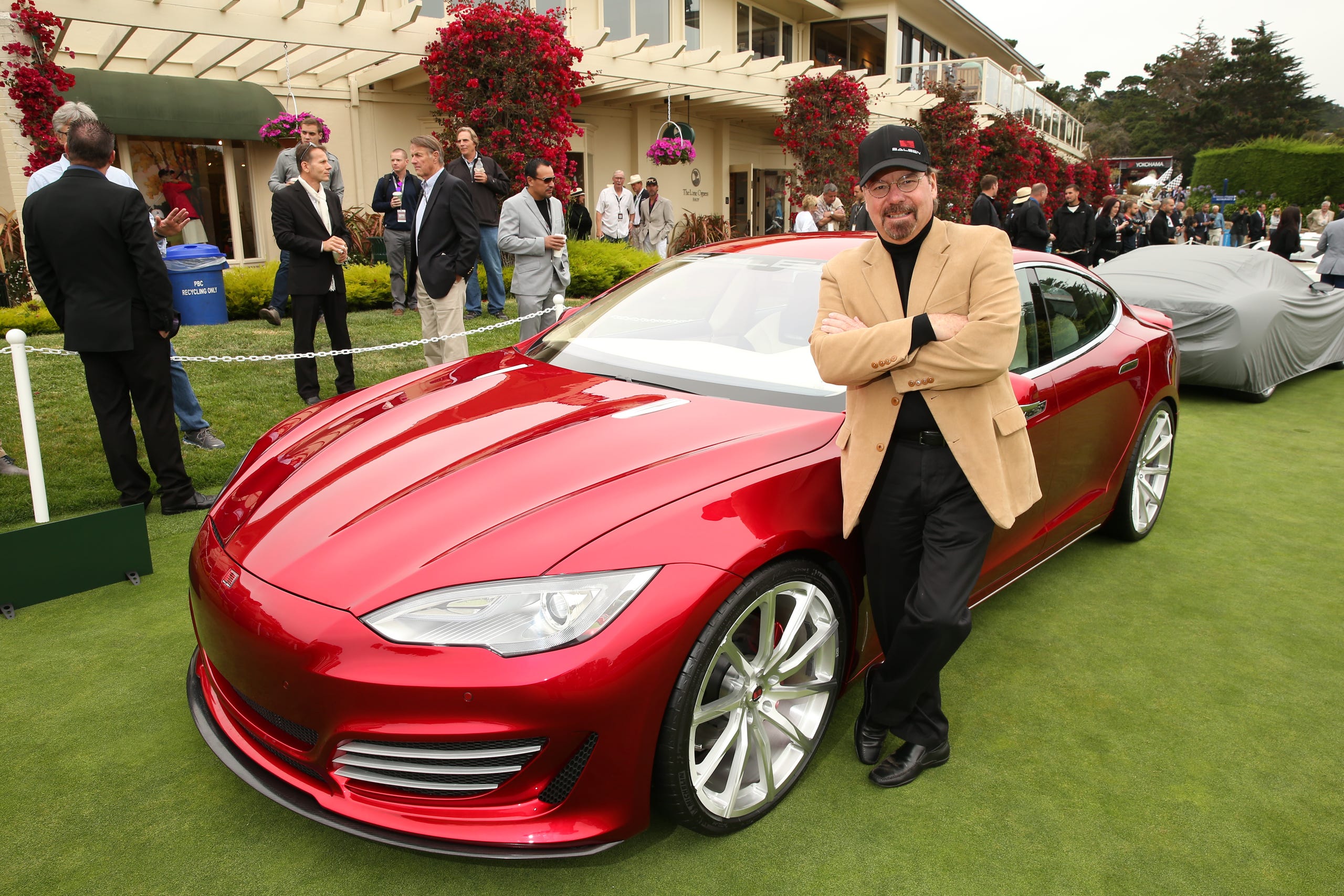 Saleen Customizes Teslas Model S