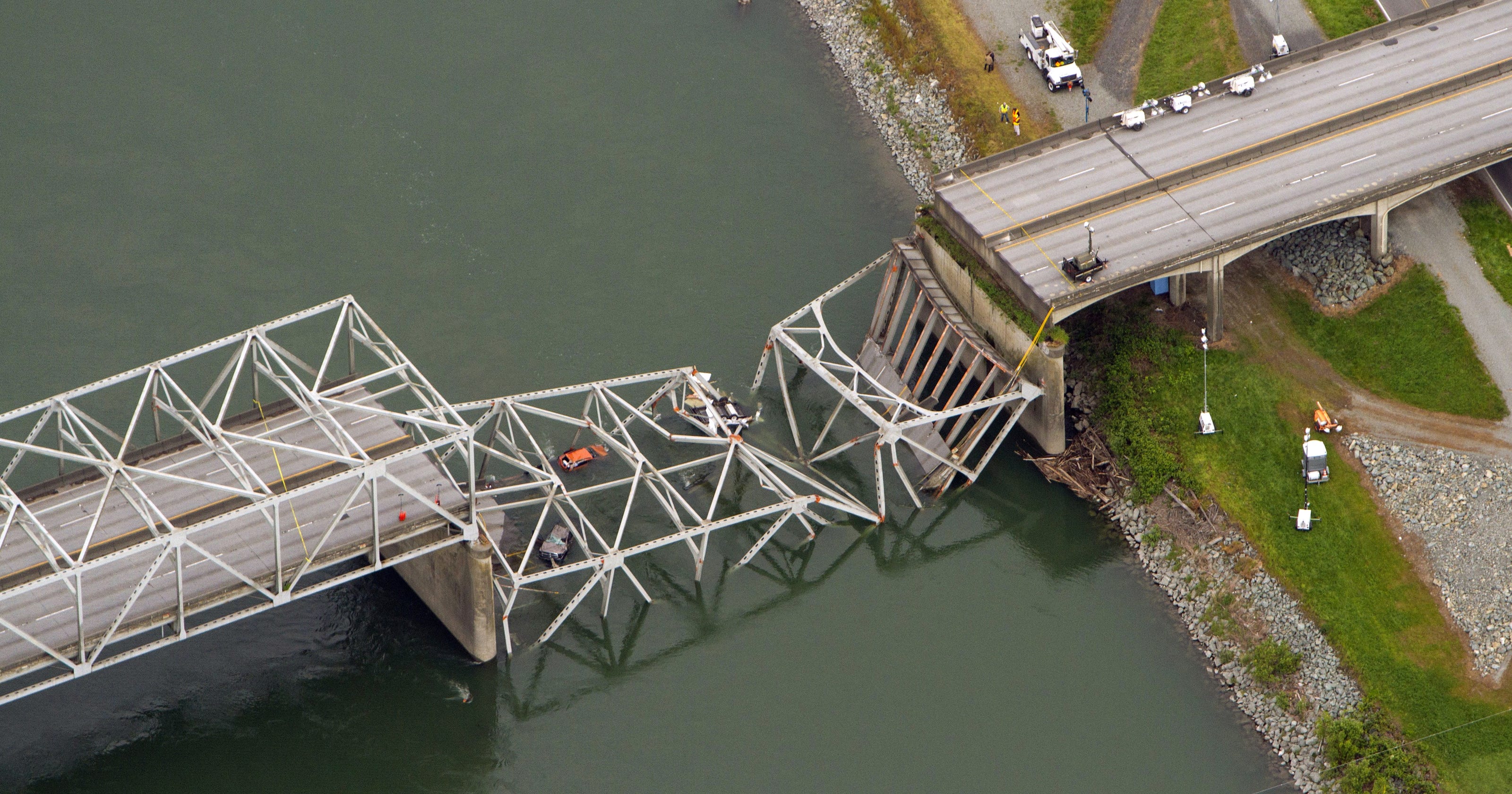 Skagit Breaking