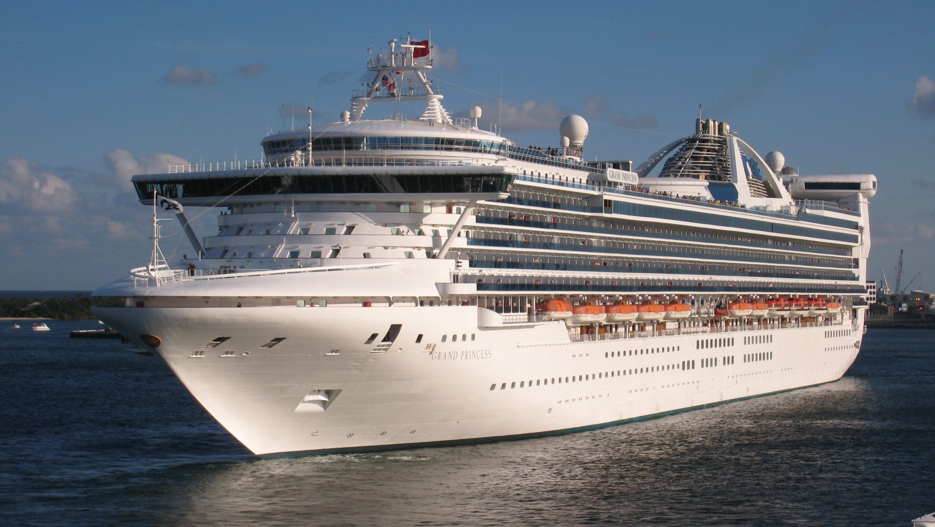 pictures of the grand princess cruise ship