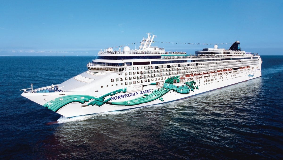 Zumba On A Cruise Ship Another Line Catches The Wave