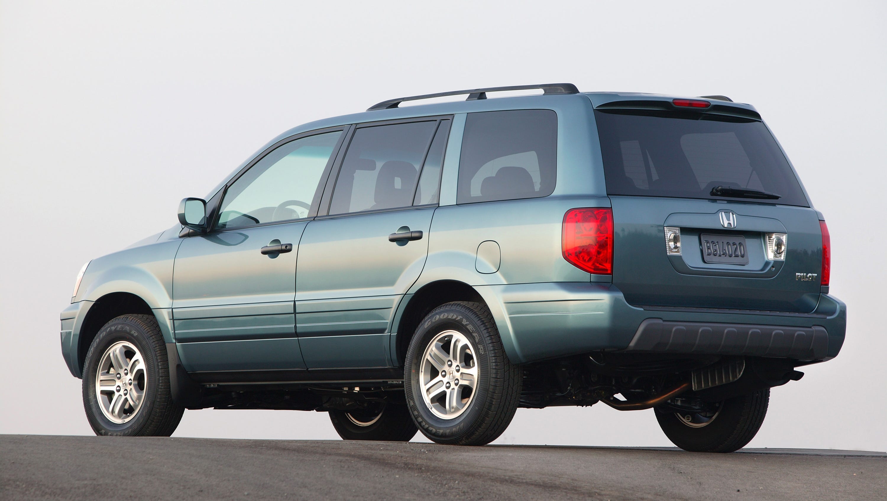 Investigators look at brakes in 2005 Honda Pilots