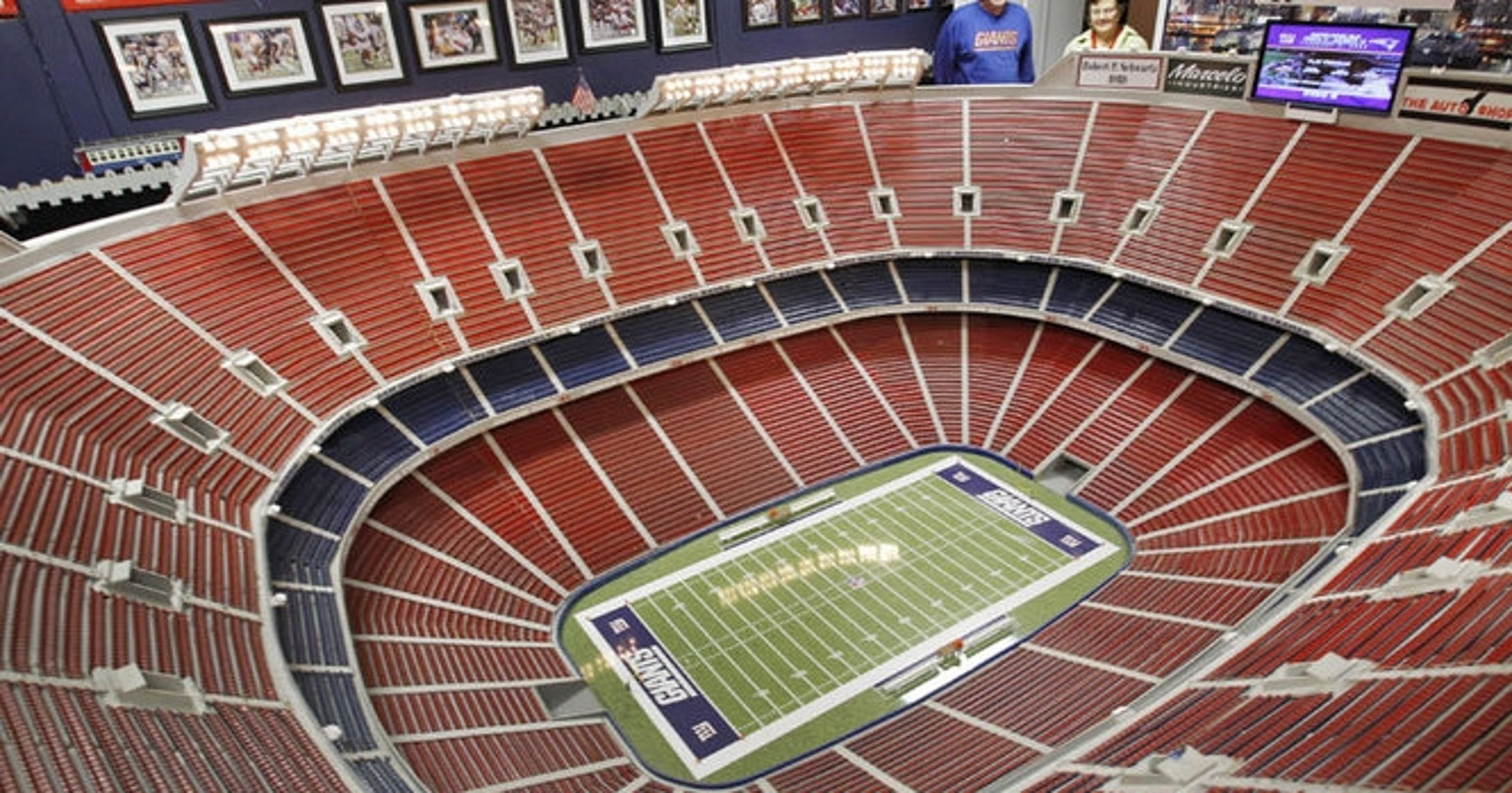 Fan builds 20,000 replica of Giants Stadium in his garage