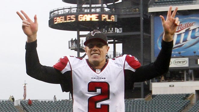 Atlanta Falcons quarterback Matt Ryan celebrates after beating his hometown team in front of 60 relatives at Lincoln Financial Field in Philadelphia.