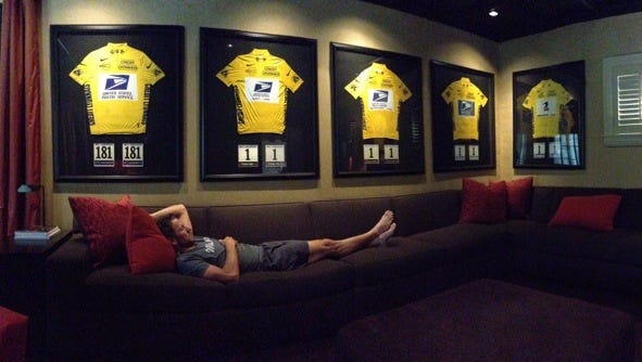Lance Armstrong's defiant Twitter photo shows him relaxing with ...