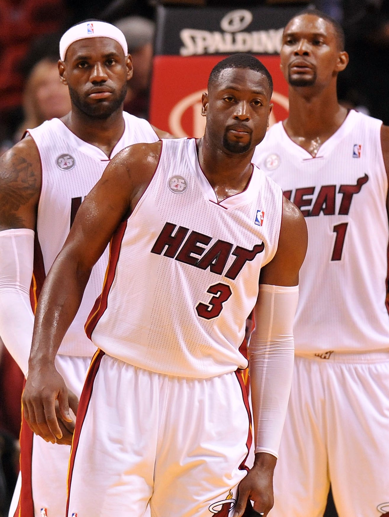 lebron james pink shorts