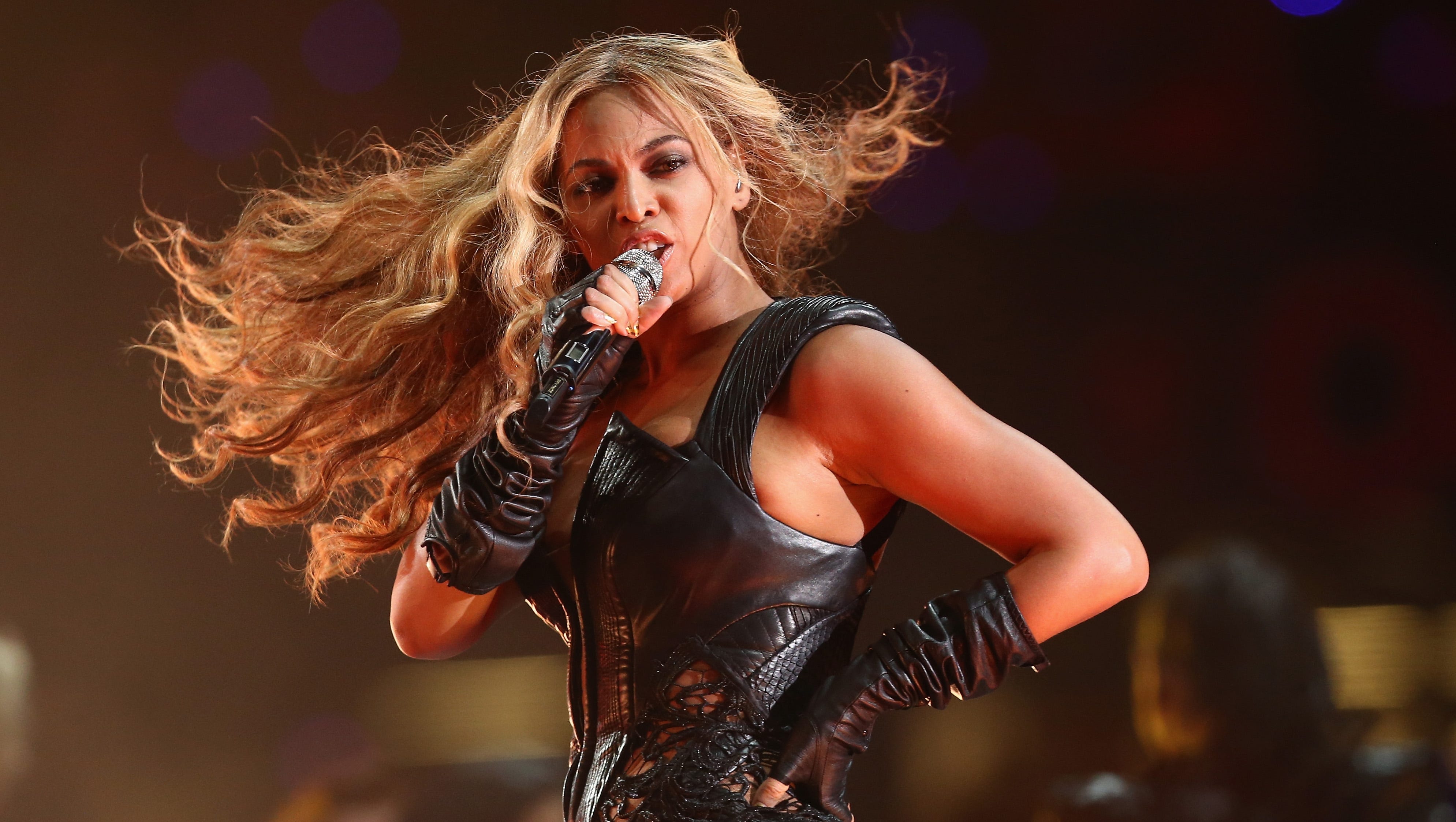 The 7 Most Iconic and Most Attended Performances from the Super Bowl Halftime Show