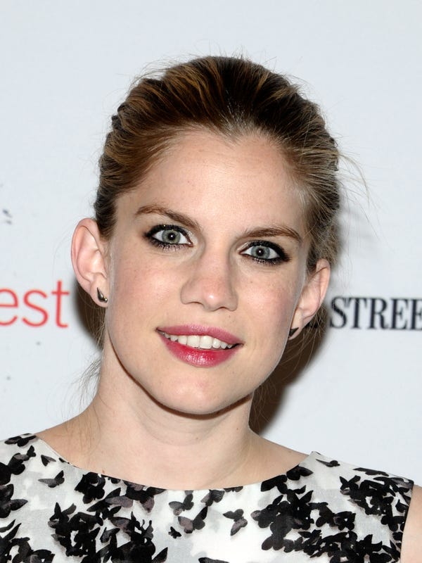 It's a girl for Anna Chlumsky.