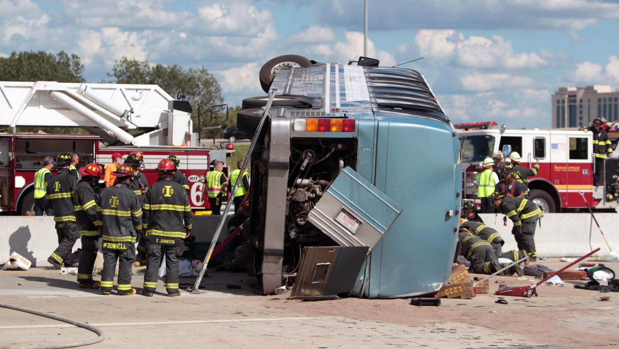 3 killed in church camp bus crash in Indianapolis
