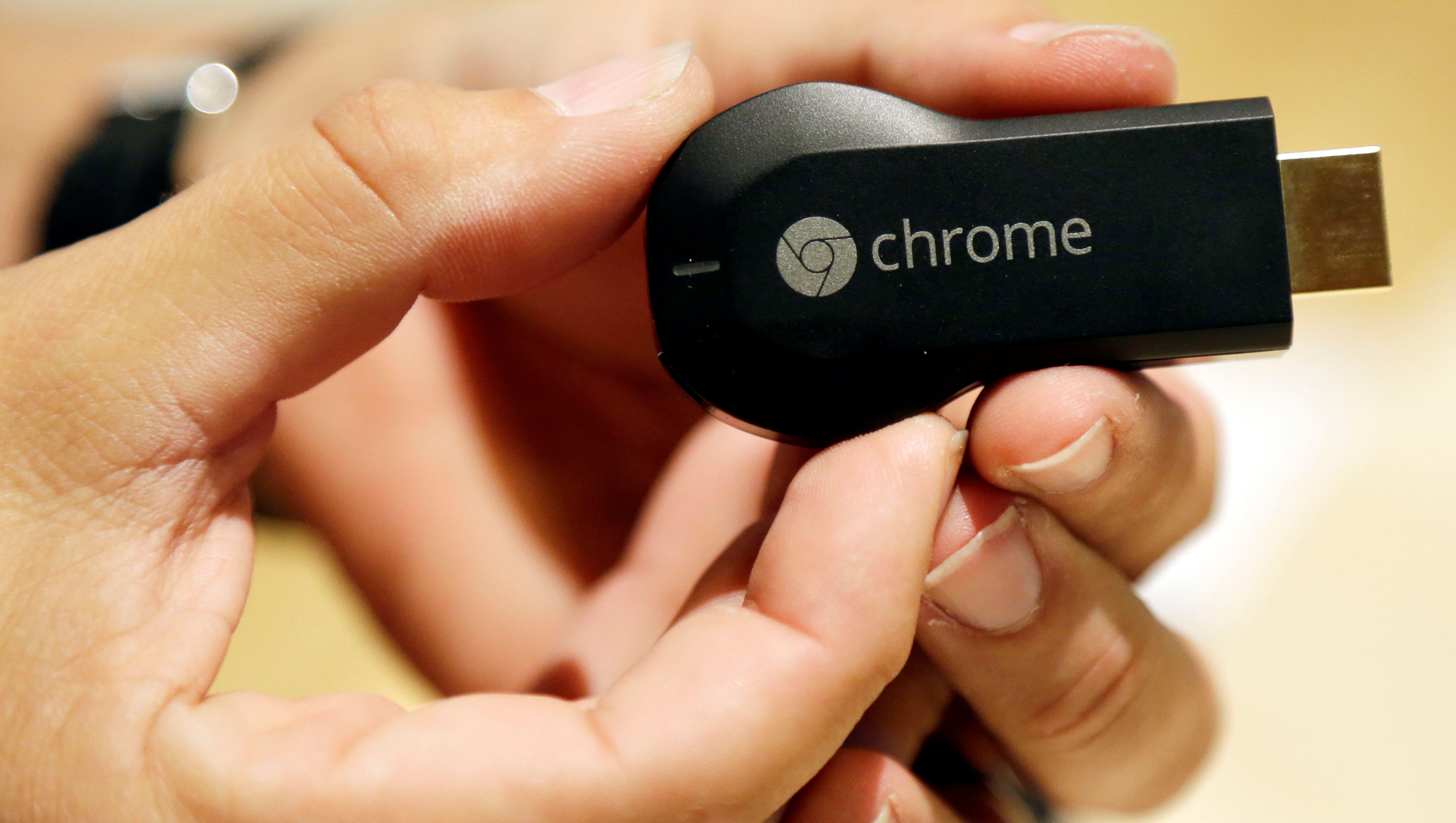 sig selv eksil Forventer Google's Chromecast makes your TV smarter