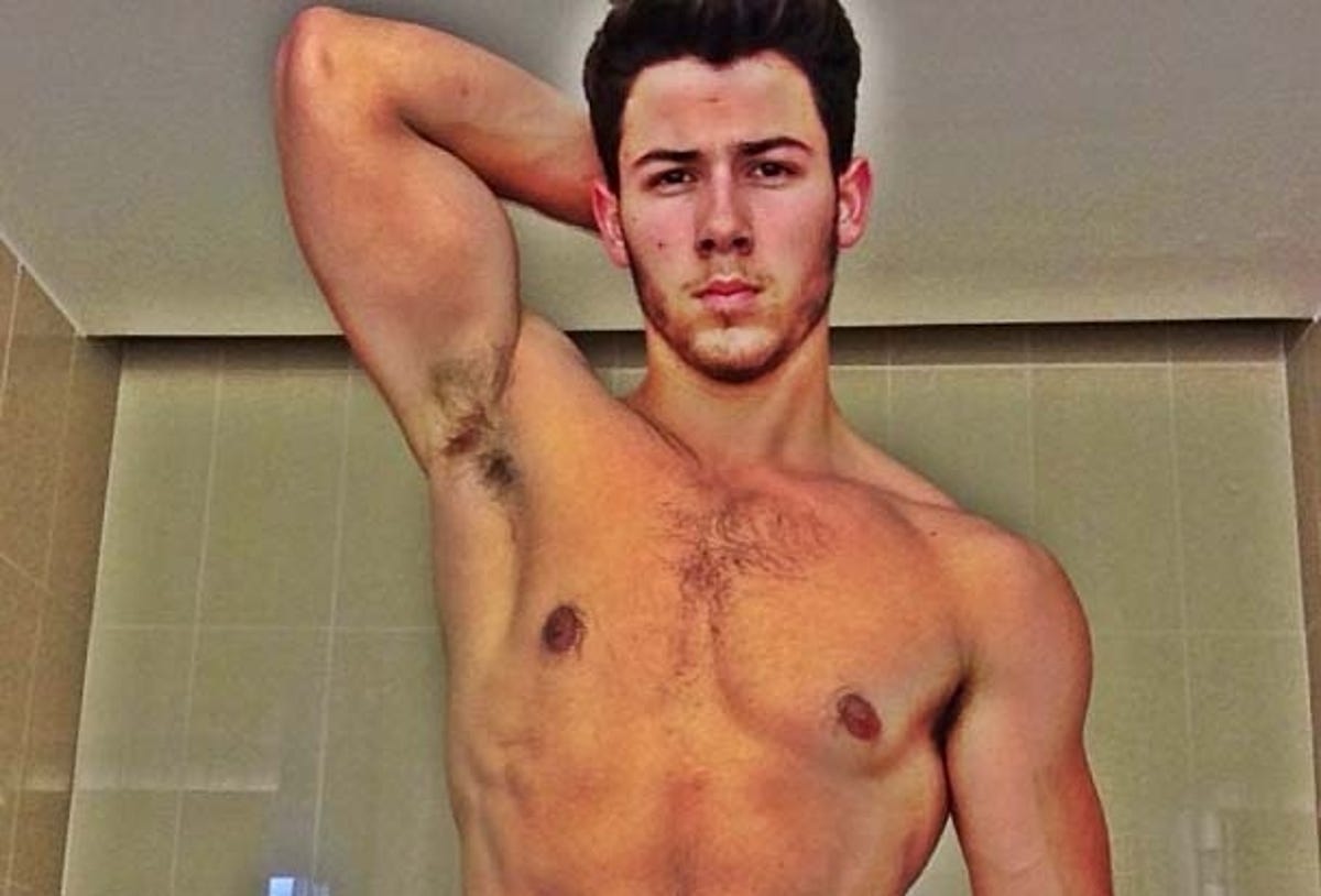 Shirtless Nick Jonas Selfie Shows One Hot Bod As an mma fighter on the directv drama. shirtless nick jonas selfie shows one