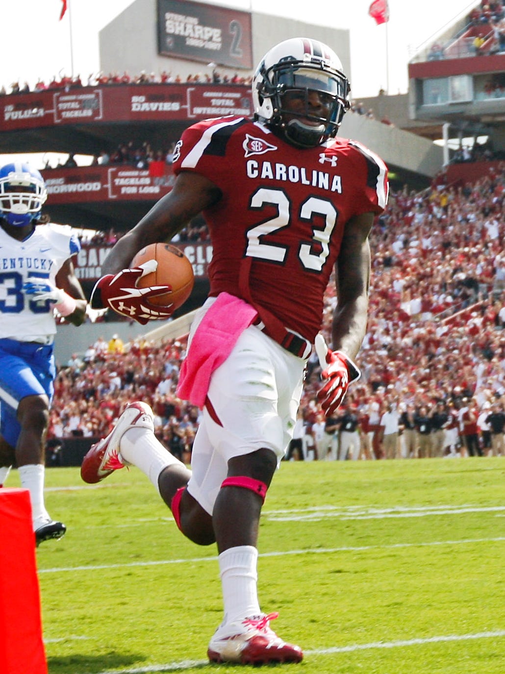1375567751000-USP-NCAA-Football-Kentucky-at-South-Carolina-1308031810_3_4.jpg
