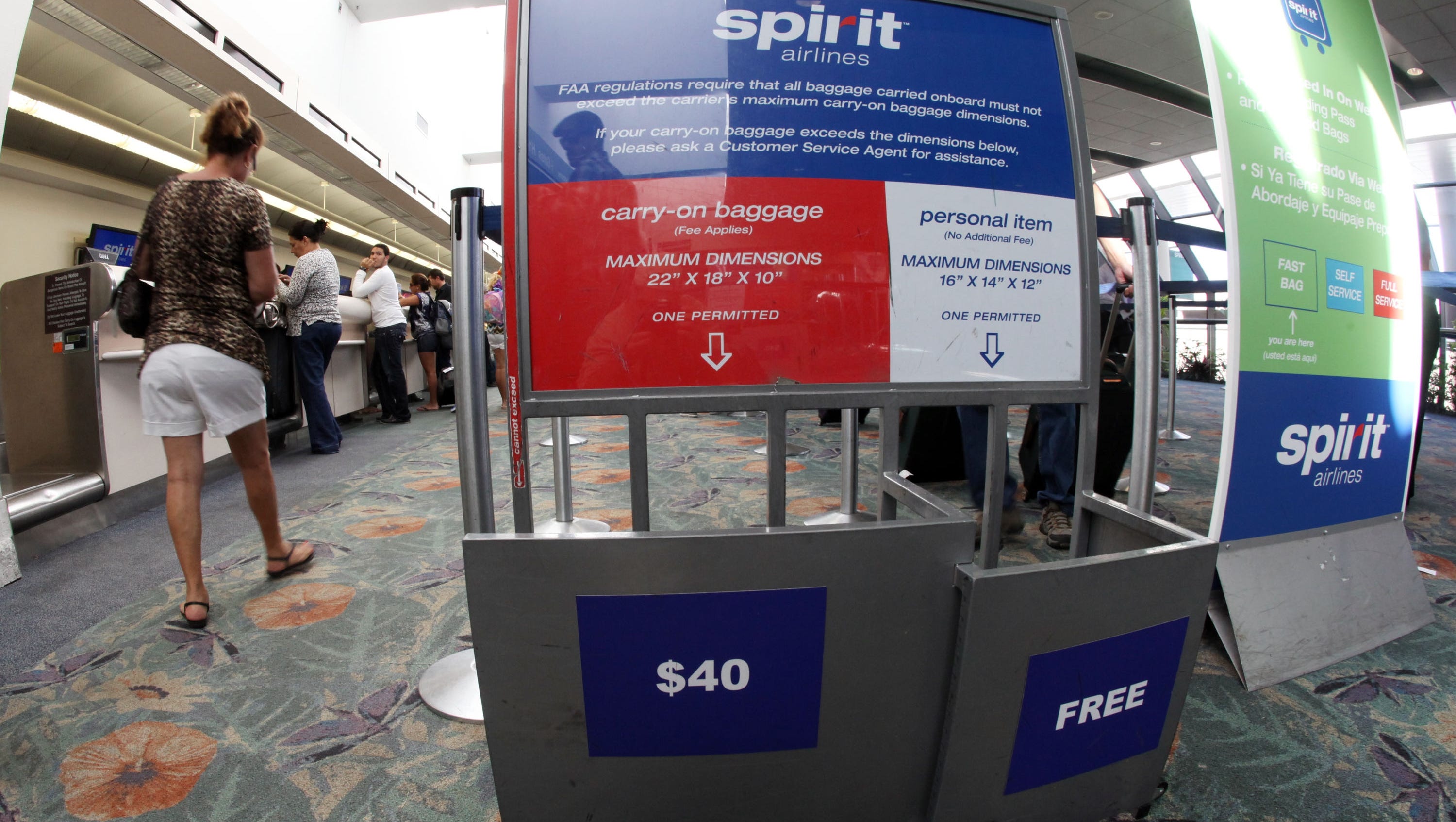spirit airlines carry on baggage