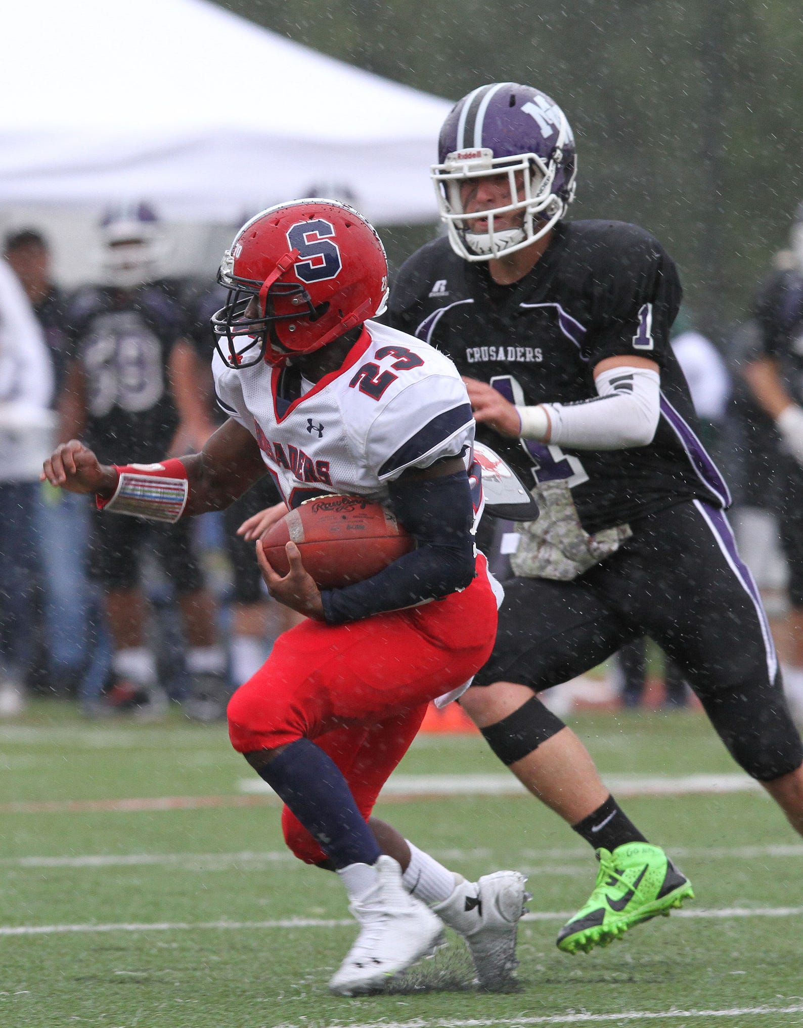 Stepinac Defeats Monroe Woodbury 28 10
