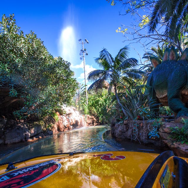 Universal Studios Jurassic World Ride Opens Does It Top The Old One