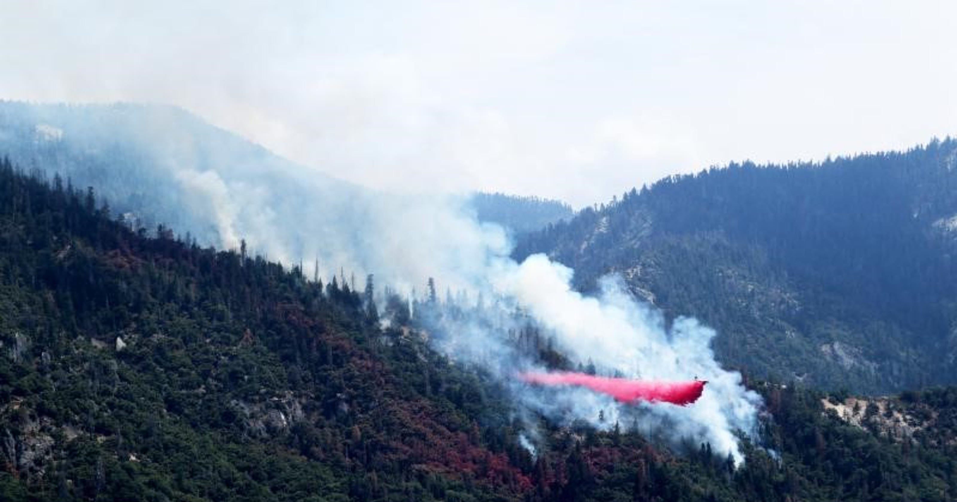 Forest fires near Sequoia, Yosemite national parks grow
