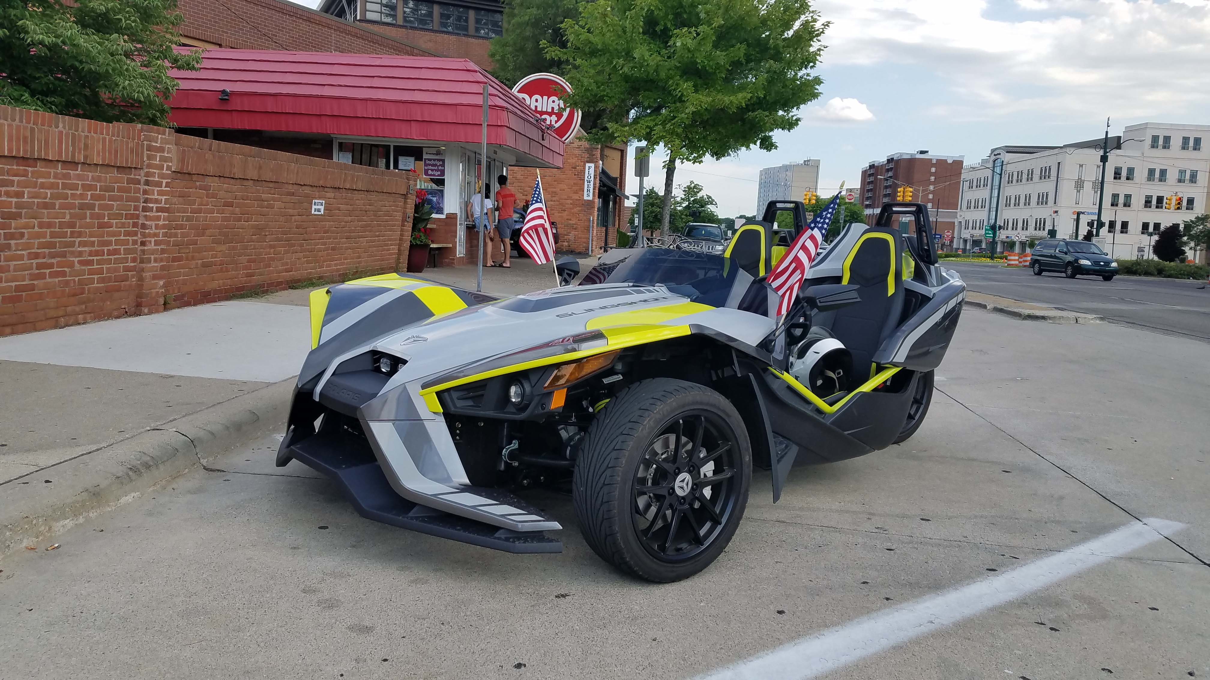Review Polaris Slingshot, a 174horsepower trike