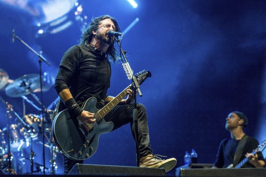 foo fighters at ruoff
