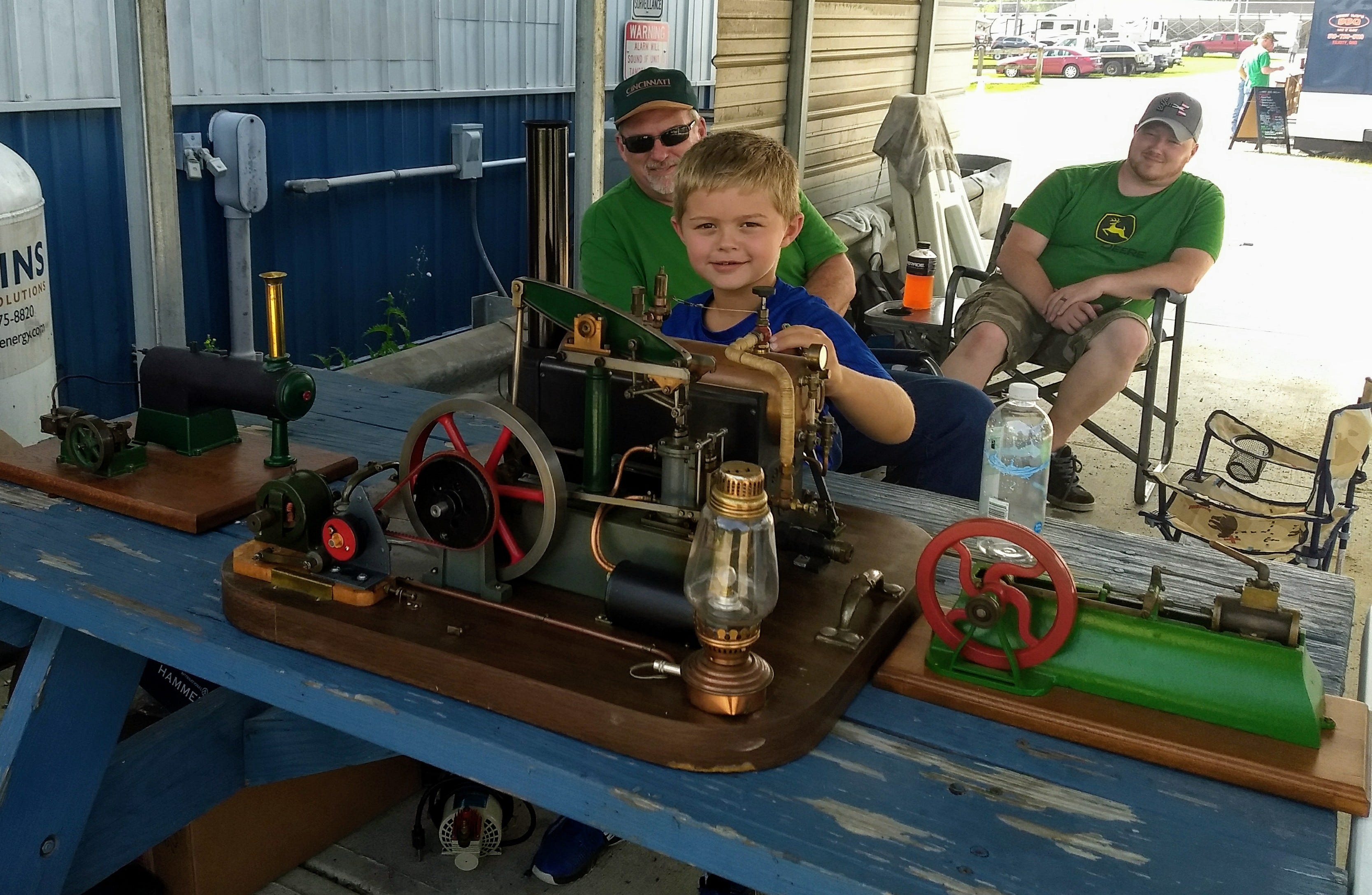 Antique machinery brings out ever-increasing crowd in Clermont