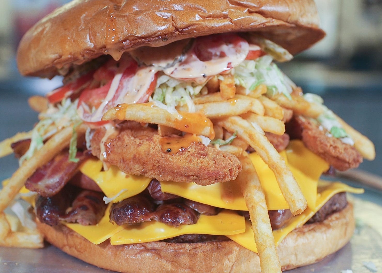 Arizona Cardinals unveil 7-pound Gridiron Burger challenge for 2018 NFL season