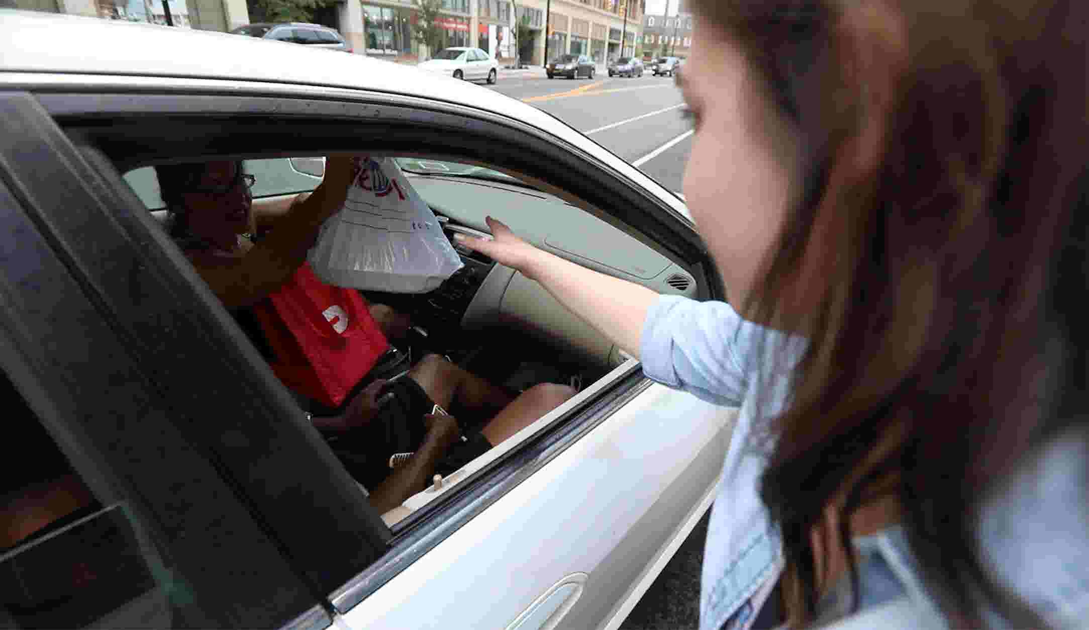 Uber eat service client 7 Best Way to Contact UberEats Customer