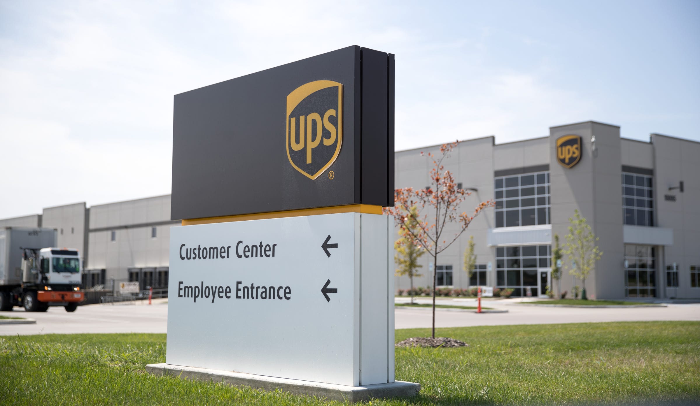 how-construction-strike-at-ups-hub-in-plainfield-shows-future-of-labor