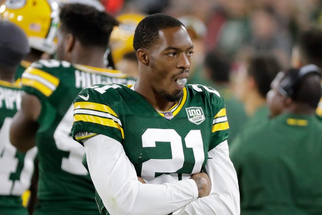 Green Bay Packers defensive back Ha Ha Clinton-Dix (21) chews gum on the sideline during an NFL preseason game at Lambeau Field on Thursday, August 9, 2018 in Green Bay, Wis.