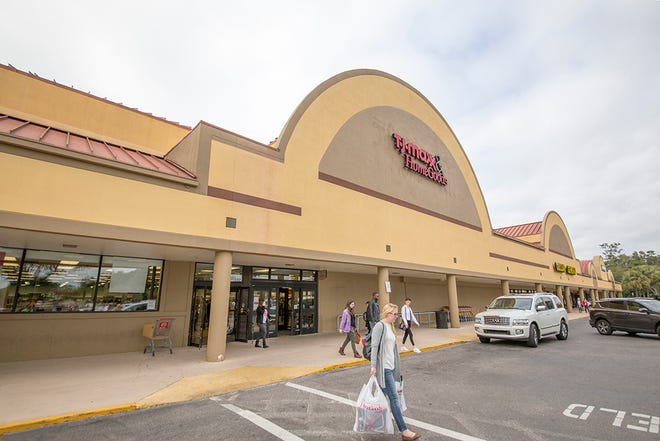 The Tradewinds Shopping Center at 6601 N. Davis Highway has been sold to a Virginia real estate firm.