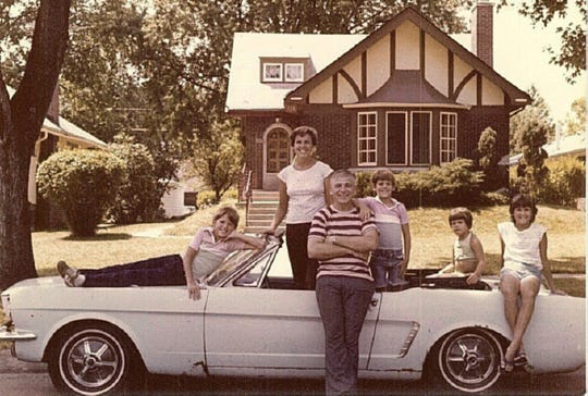 The Wise family, Tom and Gail with their four kids, shot a Christmas card picture in July 1979 with the Ford Mustang. Shortly after, Tom pushed the car into the garage for 27 years.