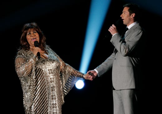 6/5/2005 -- New York, NY -- Aretha Franklin performs with host Hugh Jackman at the 59th annual Tony Awards at Radio City Music Hall. -- Photo by Robert Deutsch, USA TODAY staff (Via MerlinFTP Drop)